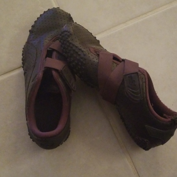 👟❤PUMAS - Picture 2 of 4